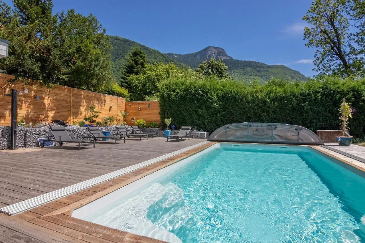 Le Clos Grillet La Chambre 0*,